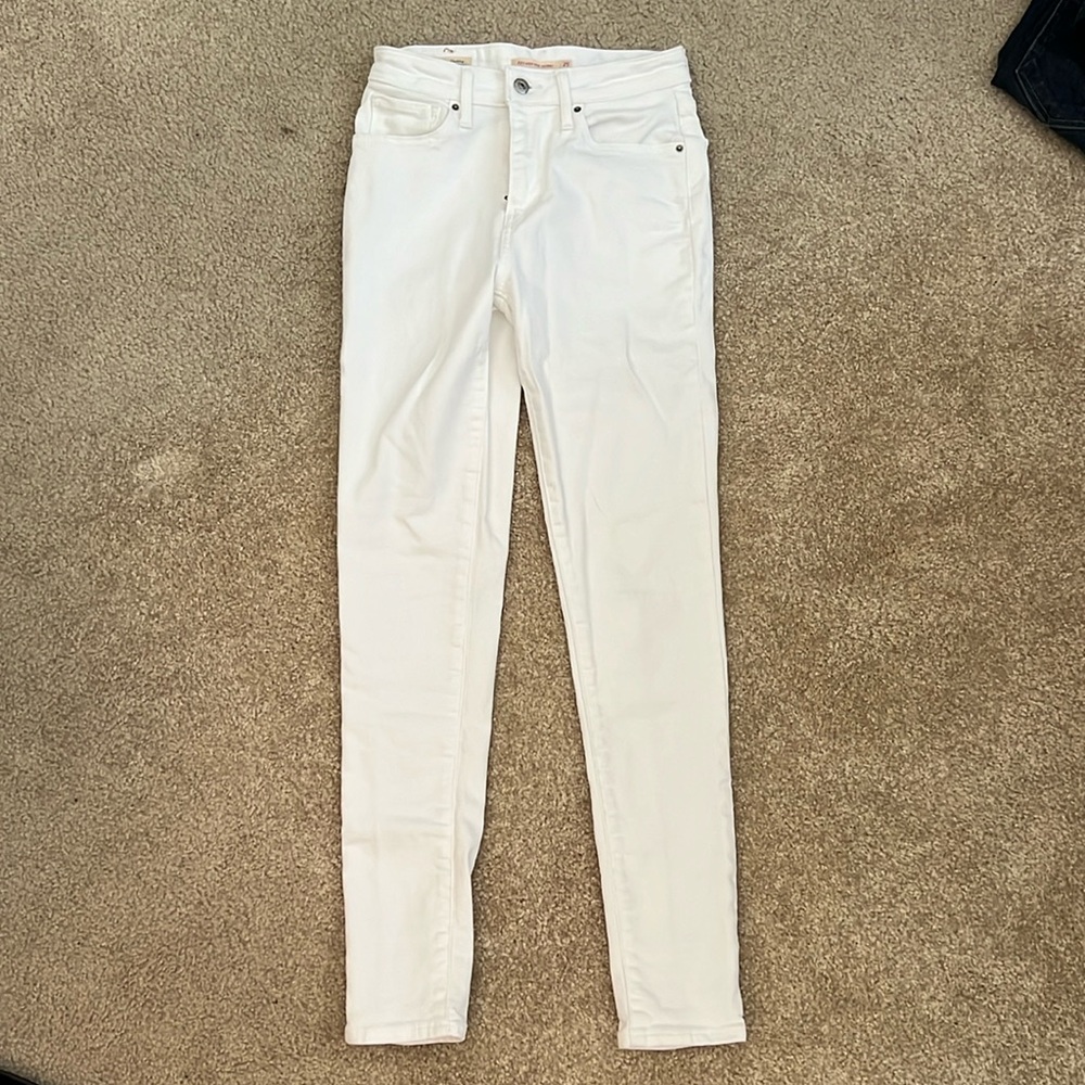 Levi’s 721 High Rise Skinny White Jeans